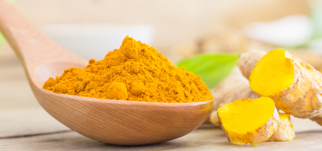 Curcuma jaune sur la peau : comment éviter la coloration temporaire ? Imagen